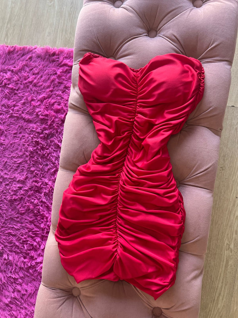 VESTIDO EMPINA BUMBUM